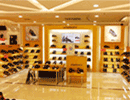 基基皮具店面